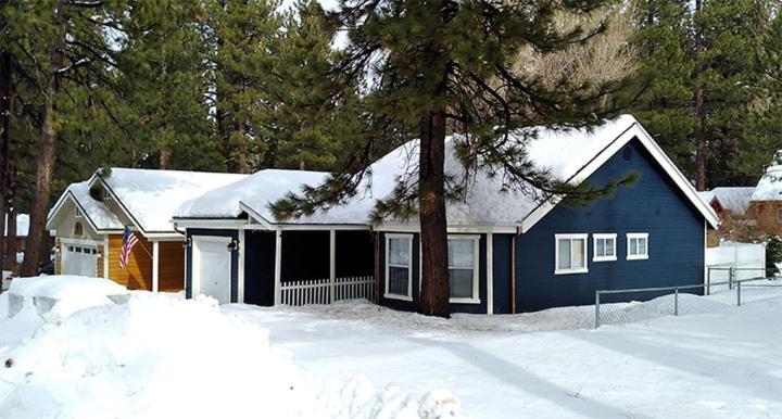 Quiz Cottage - Lovely Mountain Cottage Conveniently Located Close To The Lake And The Village! Big Bear Lake Exterior photo